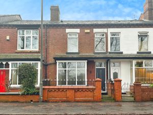 Front External- click for photo gallery